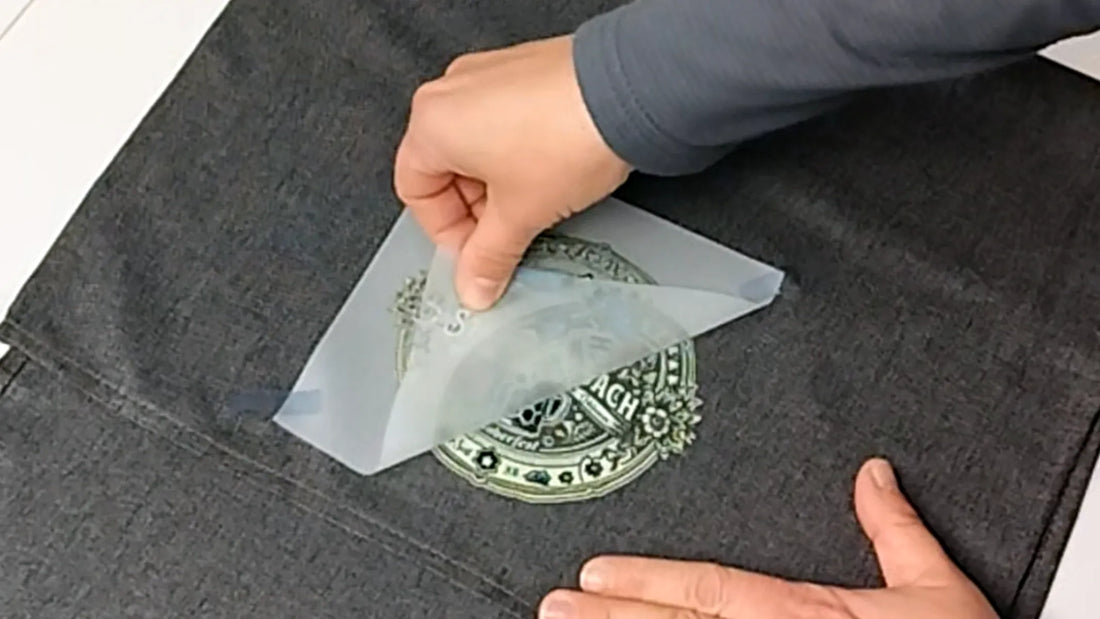 Das perfekte Mitbringsel: Ein personalisierter Tischläufer, der mehr sagt als tausend Worte!