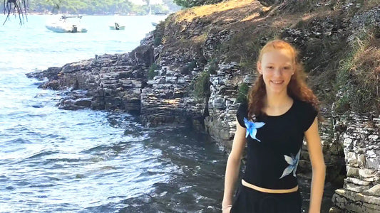 Rebekkas Kroatien-Shirt: vom KI-Prompt zum Lotus-Motiv