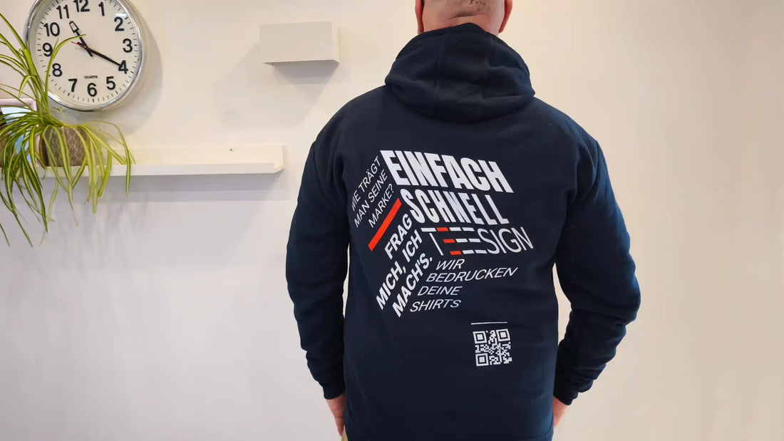 Corporate Wear für Einzelunternehmer: Wie du mit Bügelfolie zum wandelnden Werbeprospekt wirst!