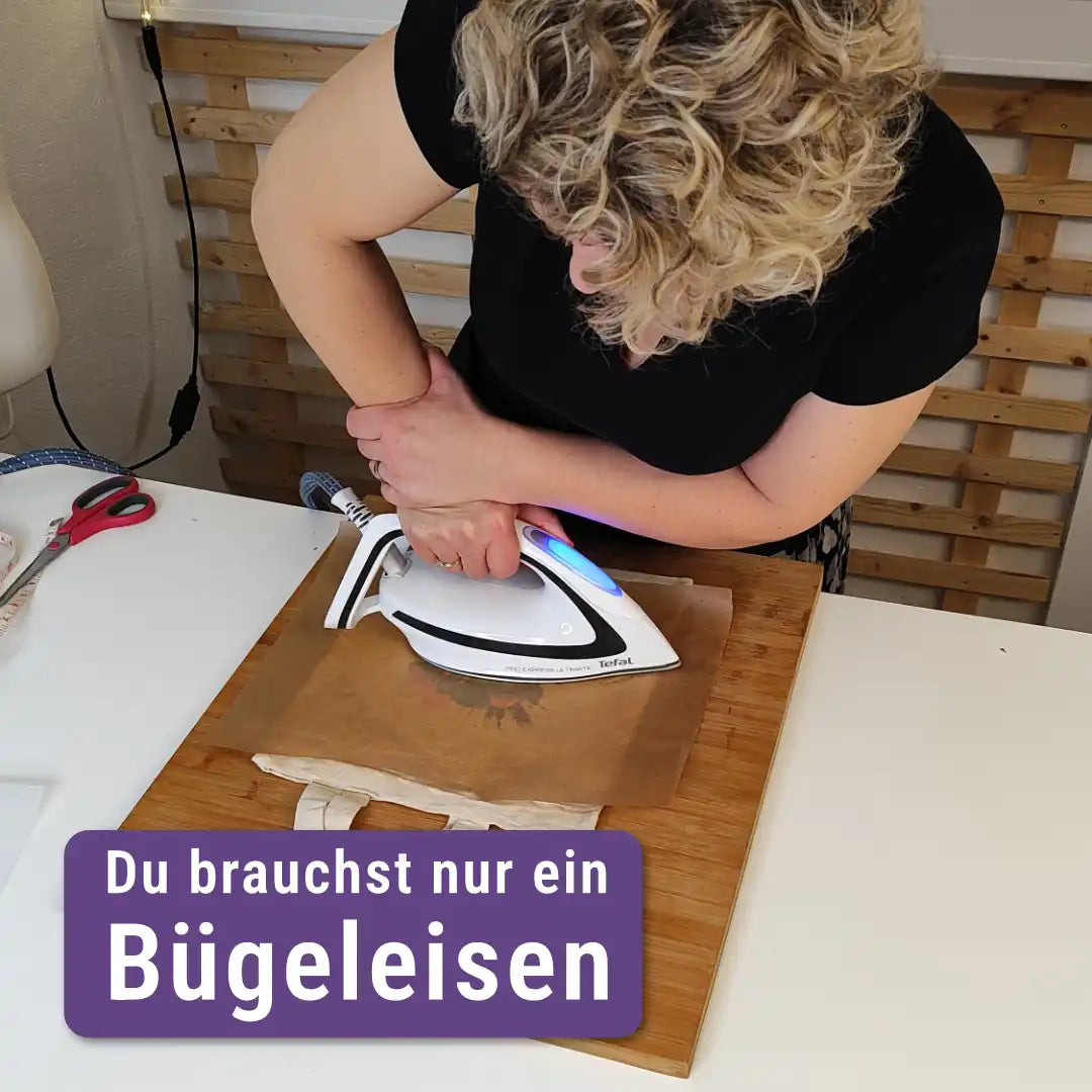 Konfetti im Herzen - Brustlogo mit zusätzlichen Herzen